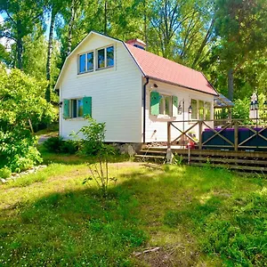 Charmig Av Rustik Stil I Stockholms Omrade Ferienhaus